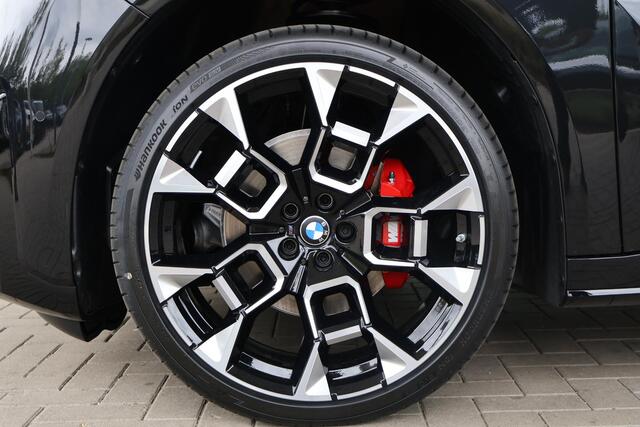 BMW X3 iX3 50 xDrive 113 kWh | M Sport Pro | Innovation Pack | Parking Assistant Professional | Driving Assistant Plus | Trekhaak |