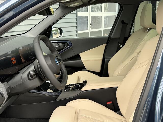BMW X3 30e xDrive | Panorama dak | Head-Up | 360 Camera | Harman Kardon