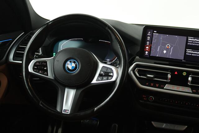 BMW X3 iX3 Executive 80 kWh (TREKHAAK, 98,9% SOH, PANORAMADAK, STOELVERWARMING, SFEERVERLICHTING, CAMERA, 1e EIGENAAR, DEALER ONDERHOUDEN)