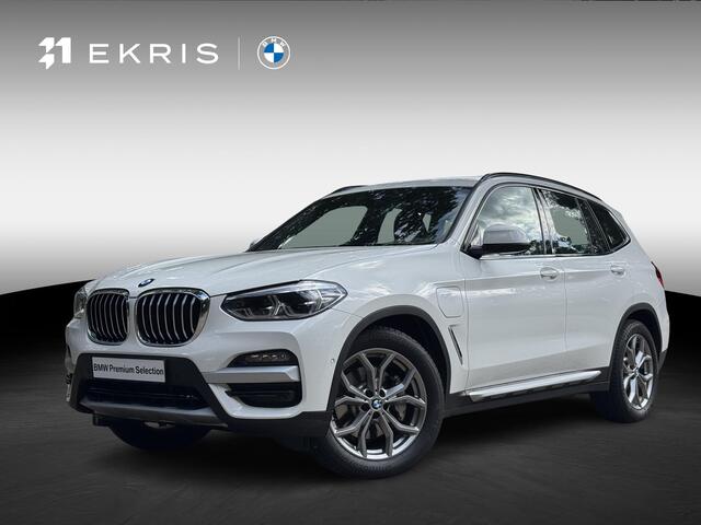 BMW X3 xDrive30e High Executive | Trekhaak met elektrisch wegklapbare kogel | Achteruitrijcamera | Driving Assistant | HiFi System | Stuurwielrand Verwarmd |
