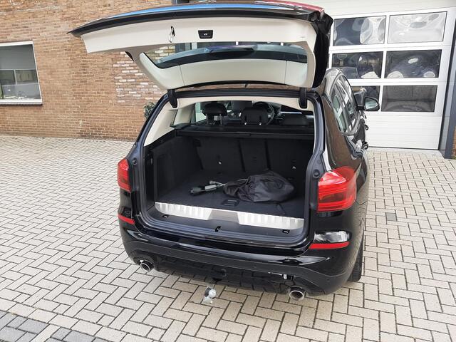 BMW X3 xDrive30e Business Edition TREKHAAK