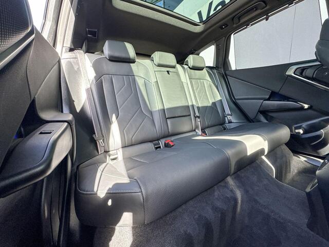 BMW X3 30e xDrive | Trekhaak | M Sport | Panoramadak | Professional Pack|