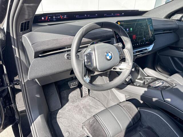 BMW X3 iX3 50 xDrive M-Sport Pro / Glazen Dak / Parking Prof / 22 Inch / Comfort Acces / Getinte Ramen Achter / Harman Kardon / Head Up / Driving Plus / Ionic Glow / Stuurwielrand Verwarming