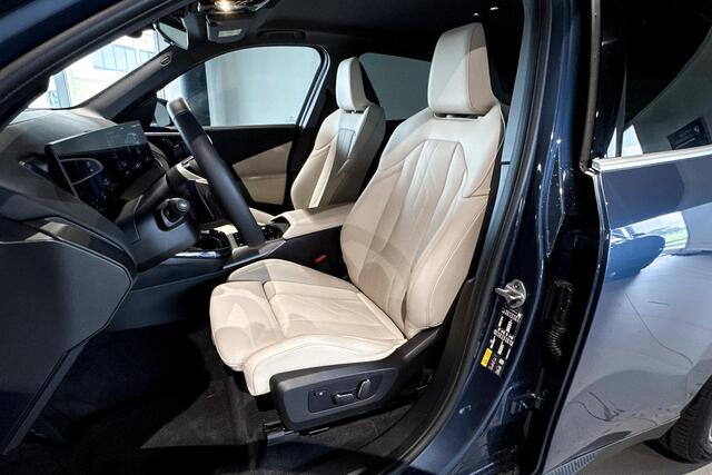 BMW X3 30e xDrive | Stoelverwarming | Comfort Access | Achteruitrijcamera | Head-Up Display |