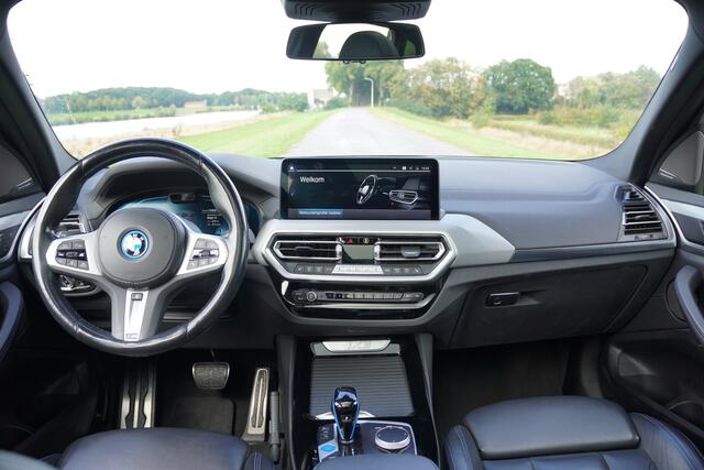 BMW X3 iX3 High Executive 80 kWh / SOH 93% / Panoramadak / Trekhaak / Harman Kardon /