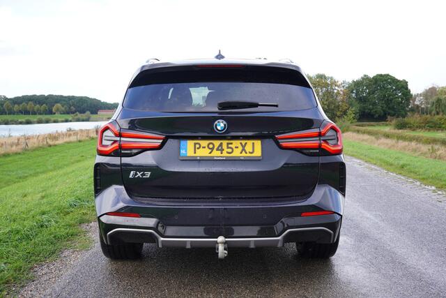 BMW X3 iX3 High Executive 80 kWh / SOH 93% / Panoramadak / Trekhaak / Harman Kardon /