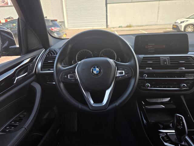 BMW X3 sDrive20i Launch Edition High Executive | Schuif-kanteldak | Climate Control | Parkeercamera