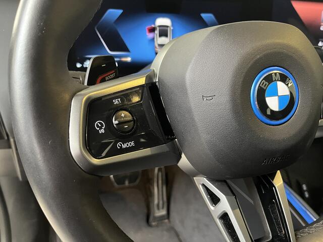 BMW X3 30e xDrive M-Sport Pro | 21" | Panorama | Trekhaak | Individual Leder | Pro Pack | Comfort Pack | Premium Pack