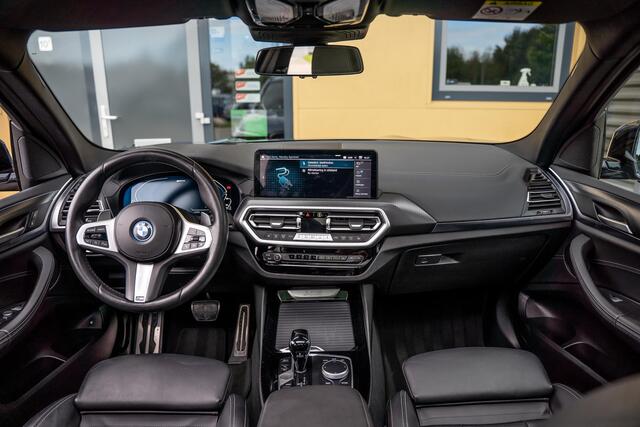 BMW X3 30E 292 pk X-drive Sportline panoramadak, trekhaak, lederen bekl, 20 inch velgen, black pack