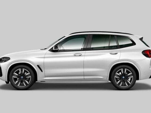 BMW X3 iX3 80 kWh M-Sport | Panoramadak | ACC