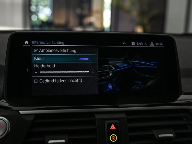 BMW X3 xDrive30e High Executive | Camera | Active Cruise | Memory Seat | Stoel + Stuurverwarming | Ambiance Interieur | BMW Gesture Control | Trekhaak | Apple Carplay |
