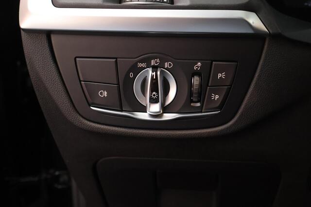 BMW X3 xDrive30e 292pk High Executive M Sport Camera Leder Panoramadak Stoelverwarming Navigatie