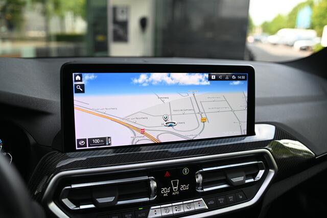 BMW X3 xDrive30e M Sport Automaat / Trekhaak / Panoramadak / Sportstoelen / Head-Up / Live Cockpit Professional