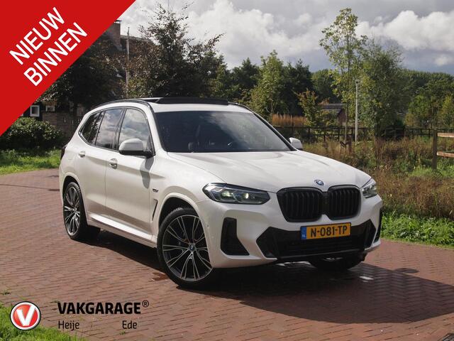BMW X3 xDrive30e Business Edition Plus | M-Pakket | Panoramadak | Trekhaak | Head-Up Display | 360 Camera | Sfeerverlichting | LED-Laser |