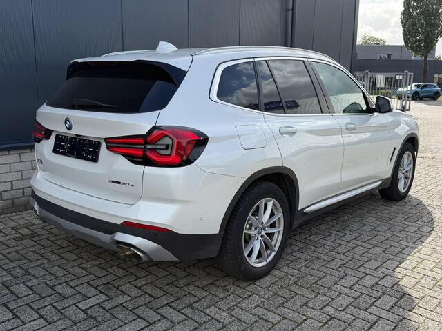 BMW X3 xDrive30e 18"/Leder/Dodehoek/Camera/Keyless/LED/Navigatie