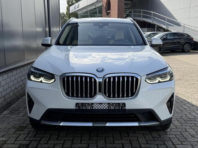 BMW X3 xDrive30e 18"/Leder/Dodehoek/Camera/Keyless/LED/Navigatie