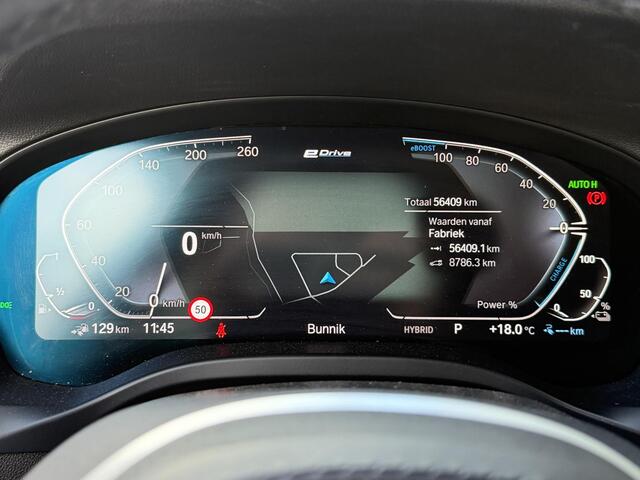 BMW X3 xDrive30e 18"/Leder/Dodehoek/Camera/Keyless/LED/Navigatie