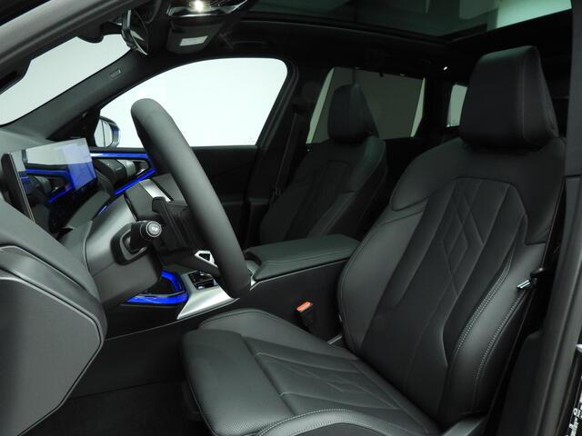 BMW X3 30e xDrive M-Sportpakket / Panoramadak / Trekhaak / LED / Getint glas / Park assist / Alu wielen 21 inch