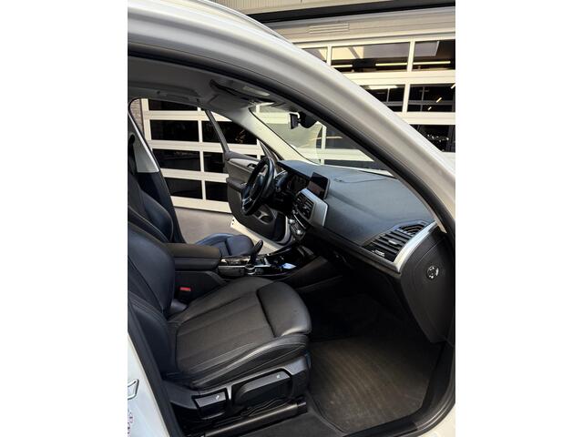 BMW X3 xDrive30e advantage plug-in hybride