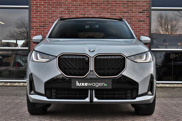 BMW X3 30e xDrive M-Sport Pano Trekhaak ACC H/K HUD 360 E-zetels