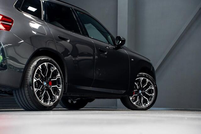 BMW X3 30e xDrive *M-Sport Pro / Panorama / Stoelventilatie / Harman-Kardon / Surround-View / Keyless-Entry*