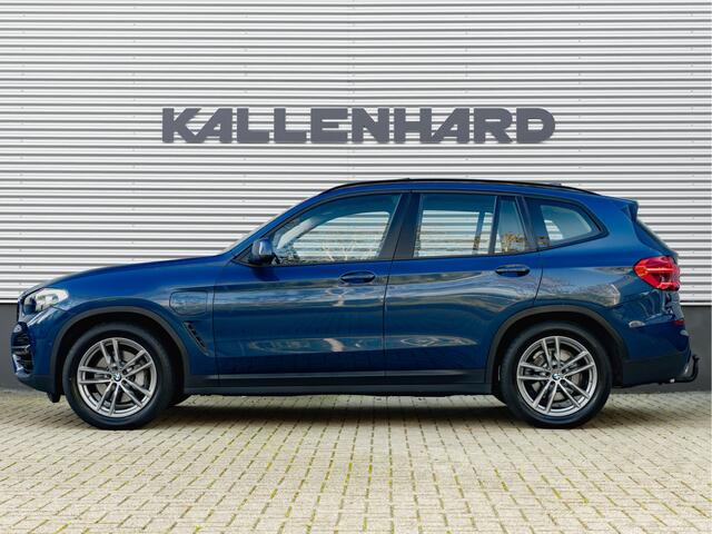 BMW X3 xDrive30e - Pano - Trekhaak - Camera - Sportstoelen - Stoelverwarming