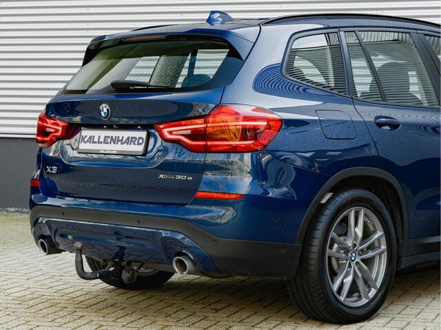 BMW X3 xDrive30e - Pano - Trekhaak - Camera - Sportstoelen - Stoelverwarming