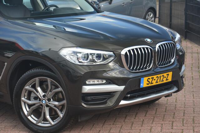 BMW X3 xDrive20i High Executive | Navigatie | Panoramadak | Sportstoelen | Stoelverwarming | Full LED | NL auto!! |
