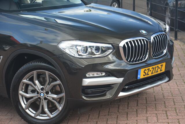BMW X3 xDrive20i High Executive | Navigatie | Panoramadak | Sportstoelen | Stoelverwarming | Full LED | NL auto!! |