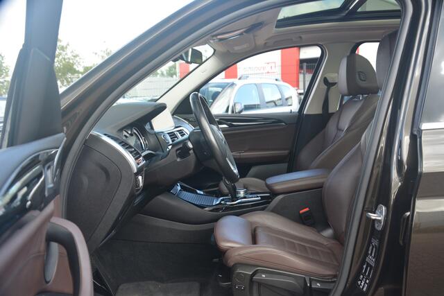 BMW X3 xDrive20i High Executive | Navigatie | Panoramadak | Sportstoelen | Stoelverwarming | Full LED | NL auto!! |