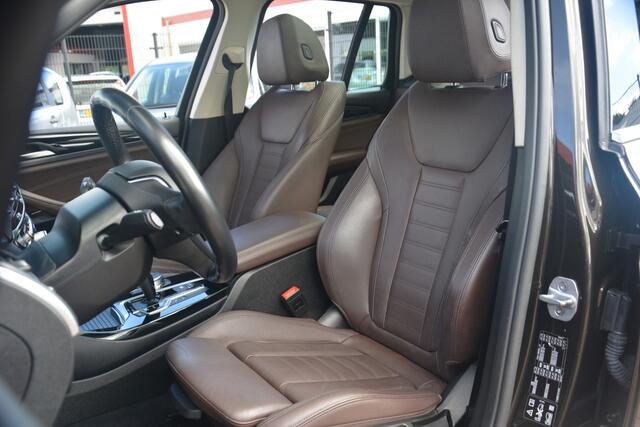 BMW X3 xDrive20i High Executive | Navigatie | Panoramadak | Sportstoelen | Stoelverwarming | Full LED | NL auto!! |