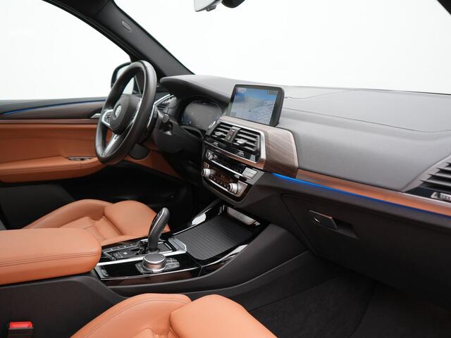 BMW X3 xDrive30e M Sport PHEV 293pk Dealer O.H. | Panodak | Adaptive Cruise | Head Up | 360 Camera | Harman / Kardon | Lederen Competition Stoelen Memory & Verewarmd | Stuur Verwarmd | Blis | Adaptive LED | Apple Carplay | Sfeerverlichting | Plug In Hybrid |