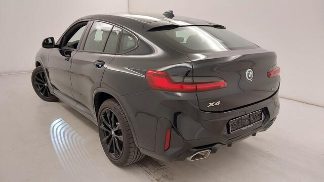 BMW X4 xDrive20i M-Sport | Stoelverwarming | Camera | 20"