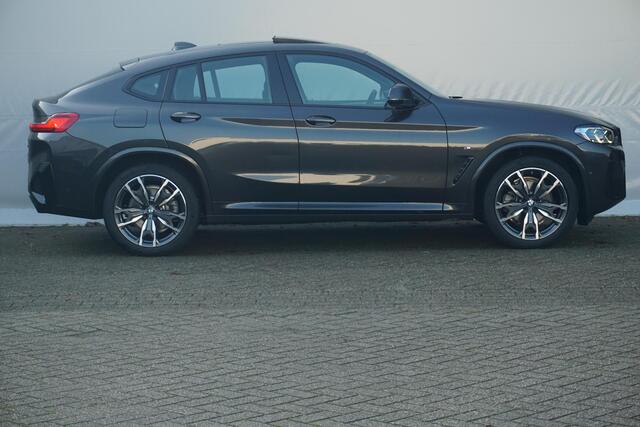 BMW X4 xDrive20i High Executive M Sport / Panorama Dak / Comfort Acces / Laserlight / Hifi