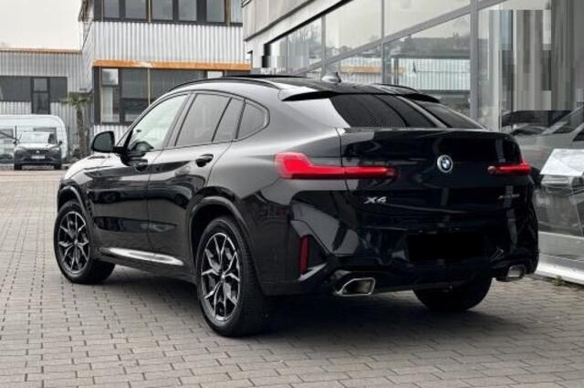BMW X4 xDrive30i M Sport 245 PK ACC Panoramadak Head-Up Harman Kardon Live Cockpit