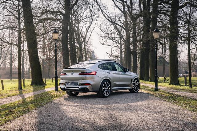 BMW X4 M Competition M Competition-pakket, Panoramadak elektrisch, Head-Up Display, Harman/Kardon, Elektrische trekhaak, Driving Assistant Plus, Navi Prof, DAB, LED, Eibach, etc.