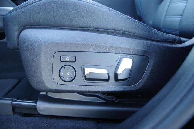 BMW X4 M40i 360 PK High Executive, Panoramadak, Kuipstoelen, Trekhaak, H/K Sound, Adap. Cruis Control, 360 Camera,