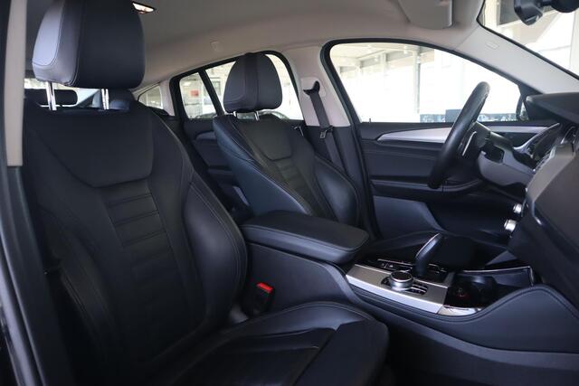 BMW X4 xDrive30i Comfort Access | Elektrische Trekhaak | Driving Assistant
