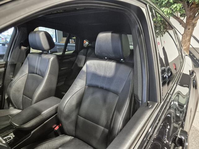 BMW X4 M40i High Executive Panorama | Camera | 20" | Electrische trekhaak | Leder | Stoelverwarming