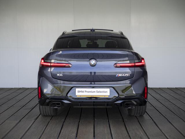 BMW X4 M40i | High Executive | M Sport Plus Pack | Macaoblauw | Stuurwielrand verwarmd | Comfort Access | Panoramadak | Head-Up Display | Harman Kardon | 21''
