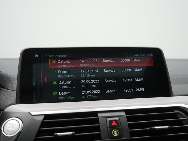 BMW X4 M40i M Sport 354pk | Trekhaak Af Fabriek | Panodak | Head Up | Adaptive Cruise | 360 Camera | Adaptief Onderstel | Lederen Sportstoelen Memory & Verwarmd | 21"L.M | Keyless | Blis | Sfeerverlichting | Apple Carplay |