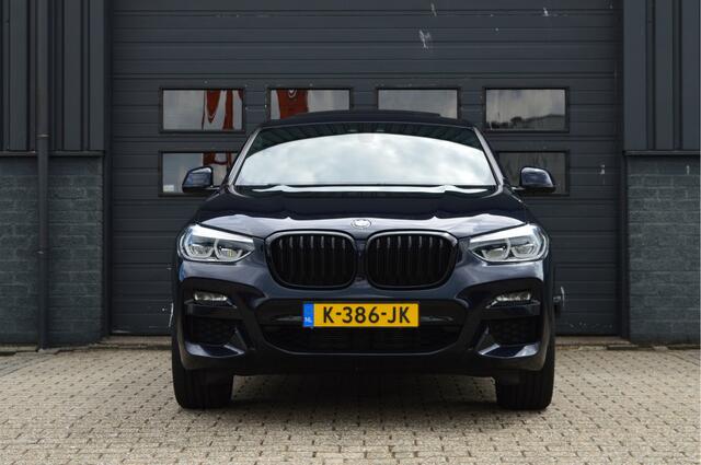 BMW X4 xDrive30i High Executive Edition | M-PAKKET | PANO | HUD | TREKHAAK | CARPLAY |