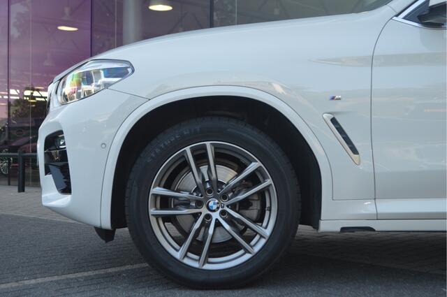 BMW X4 xDrive20i Automaat / Panoramadak / Trekhaak / Sportstoelen / Comfort Access / Head-Up / Active Cruise Control / Adaptieve LED / Parking Assistant Plus