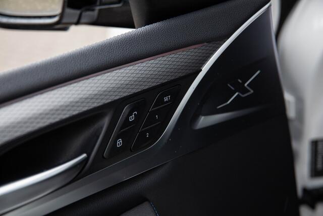 BMW X4 M40i High Executive , Trekhaak, M-sport, Memory seats elektrisch verstelbaar, Navigatie,