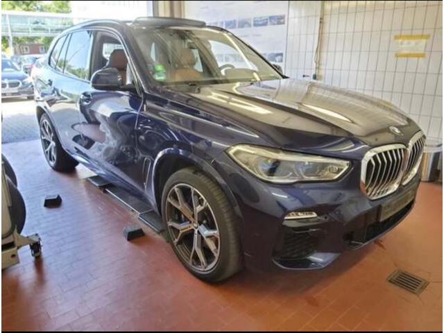 BMW X5 xDrive45e High Executive M-Sport Panorama HUD Comfortstoelen 360 cam