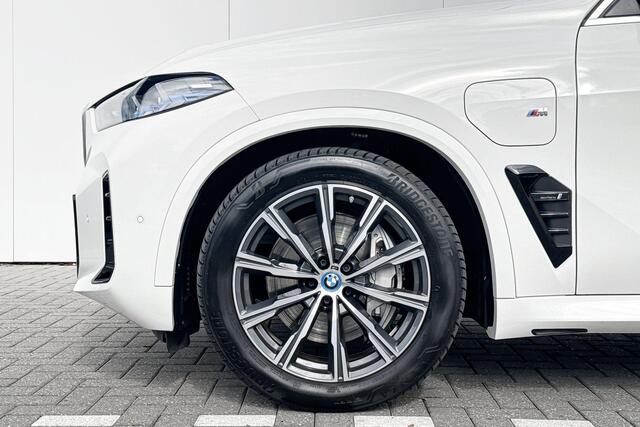 BMW X5 xDrive50e Launch Edition