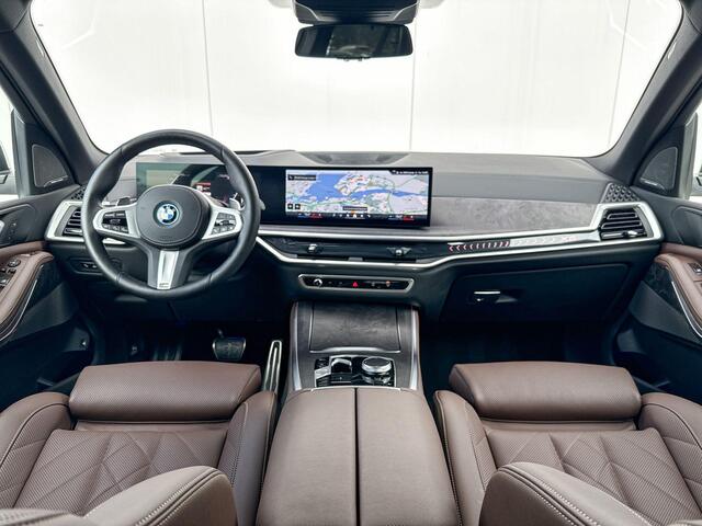 BMW X5 xDrive50e Launch Edition
