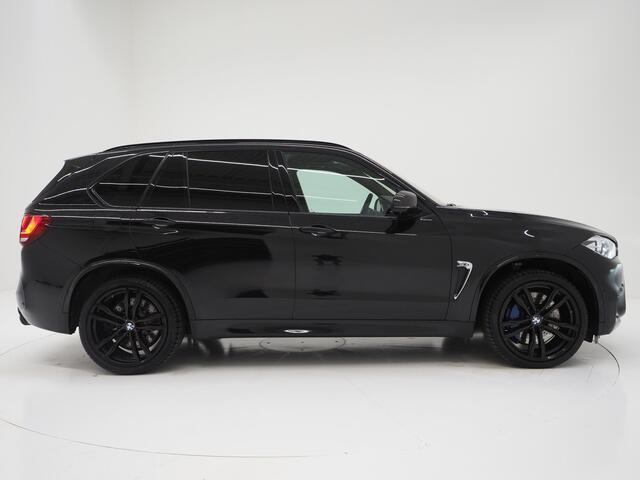 BMW X5 M 4.4 V8 576PK Black Fire Edition | Limited 1/500 | Akrapovic | Panoramadak | B&O | Luchtvering | Head Up | Keyless | Trekhaak| Camera