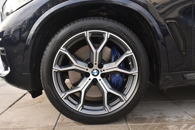 BMW X5 xDrive40i High Executive M-Sport M-Sport Glazen Schuifdak / 21 Inch / Electrische Zwenkhaak / Stoelverwarming / Clarity Glass / Selections