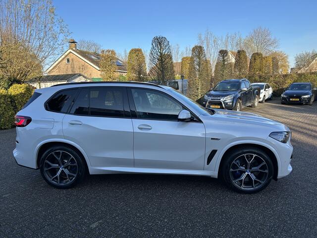 BMW X5 X Drive45e High Executive M Sport,Wit metalic! Pano,Trekhaak,Laser light